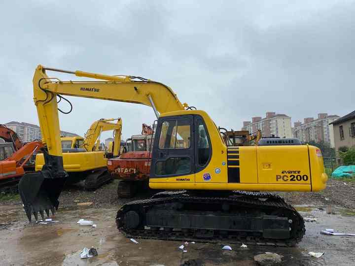 Used Good Quality Japan Original PC220-6 in Good Condition PC220-6 Komatsu - Bager guseničar: slika 5 Used Good Quality Japan Original PC220-6 in Good Condition PC220-6 Komatsu - Bager guseničar: slika 5
