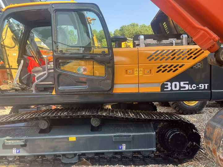 Used HYUNDAI 305LC-9T Crawler Excavator with Good Performance Hyundai30 Tons Earthmoving Machinery with Low Price On-sale - Bager guseničar: slika 4 Used HYUNDAI 305LC-9T Crawler Excavator with Good Performance Hyundai30 Tons Earthmoving Machinery with Low Price On-sale - Bager guseničar: slika 4