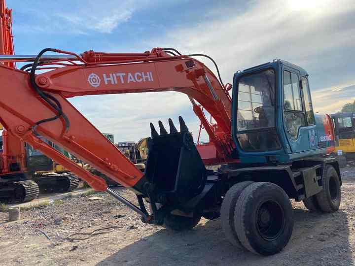 Used Hitachi Ex100WD Wheel Excavator for Sale Japan Made Hitachi Ex100wd Wheeled Excavator for Sale - Bager guseničar: slika 5 Used Hitachi Ex100WD Wheel Excavator for Sale Japan Made Hitachi Ex100wd Wheeled Excavator for Sale - Bager guseničar: slika 5
