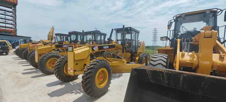 Used Japan Imported Caterpillar 140M Cat 140m Motor Grader with Good Quality and Low Price for Sale - Bager: slika 2 Used Japan Imported Caterpillar 140M Cat 140m Motor Grader with Good Quality and Low Price for Sale - Bager: slika 2