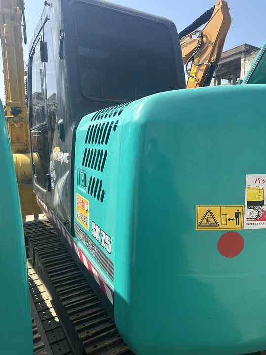 Used Kobelco Sk75-8 Mini Excavator in High Quality for Sale - Bager: slika 4 Used Kobelco Sk75-8 Mini Excavator in High Quality for Sale - Bager: slika 4
