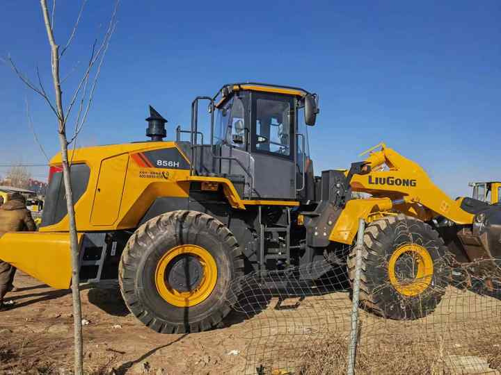 Used LIUGONG 856H wheel in Good Condition for sale 90%new uesd Loader liugong 856h Used Loader For Sale - Utovarivač točkaš: slika 4 Used LIUGONG 856H wheel in Good Condition for sale 90%new uesd Loader liugong 856h Used Loader For Sale - Utovarivač točkaš: slika 4