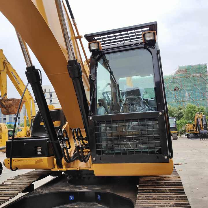 Used Machinery Construction Crawler Used Cat 320d Excavator Machine 325d 330d Caterpillar Machinery Cat 320d Used Excavators - Bager guseničar: slika 3 Used Machinery Construction Crawler Used Cat 320d Excavator Machine 325d 330d Caterpillar Machinery Cat 320d Used Excavators - Bager guseničar: slika 3