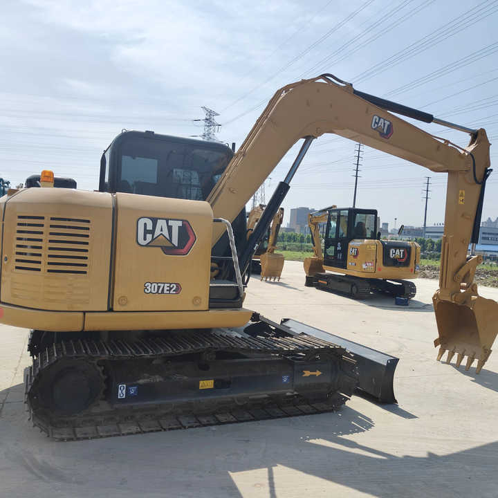 Used Mini Cat 307E2 Excavator with Good Condition for Sale - Bager: slika 2 Used Mini Cat 307E2 Excavator with Good Condition for Sale - Bager: slika 2