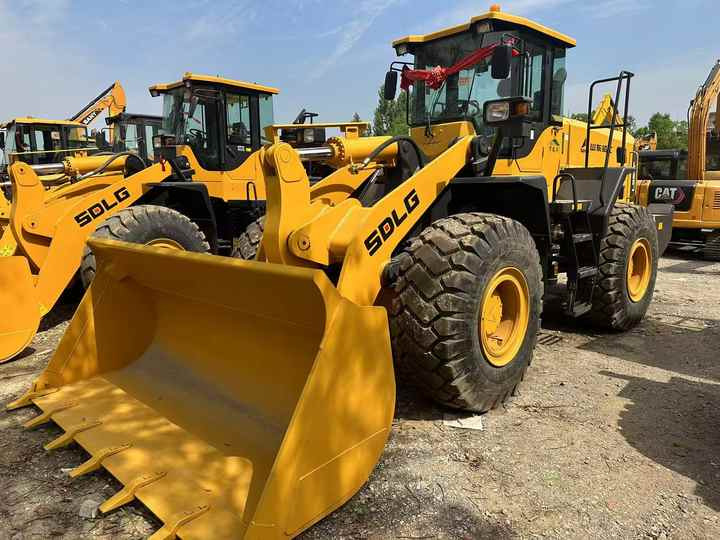 Used SDLG 956F Wheel Loader in Good Condition Hot Sale Chinese Brand Sdlg Used SDLG 956F Loader for Sale - Utovarivač točkaš: slika 5 Used SDLG 956F Wheel Loader in Good Condition Hot Sale Chinese Brand Sdlg Used SDLG 956F Loader for Sale - Utovarivač točkaš: slika 5