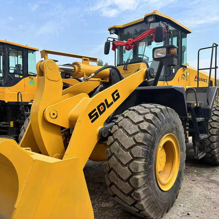 Used SDLG 956F Wheel Loader in Good Condition Hot Sale Chinese Brand Sdlg Used SDLG 956F Loader for Sale - Utovarivač točkaš: slika 1 Used SDLG 956F Wheel Loader in Good Condition Hot Sale Chinese Brand Sdlg Used SDLG 956F Loader for Sale - Utovarivač točkaš: slika 1