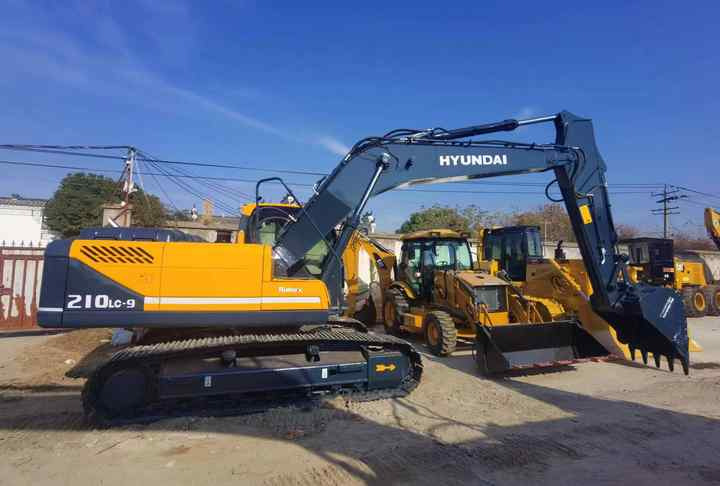 Used Wheel Excavator hyundai 210w-9 for Sale Good Condition Wheel Excavator - Bager guseničar: slika 2 Used Wheel Excavator hyundai 210w-9 for Sale Good Condition Wheel Excavator - Bager guseničar: slika 2
