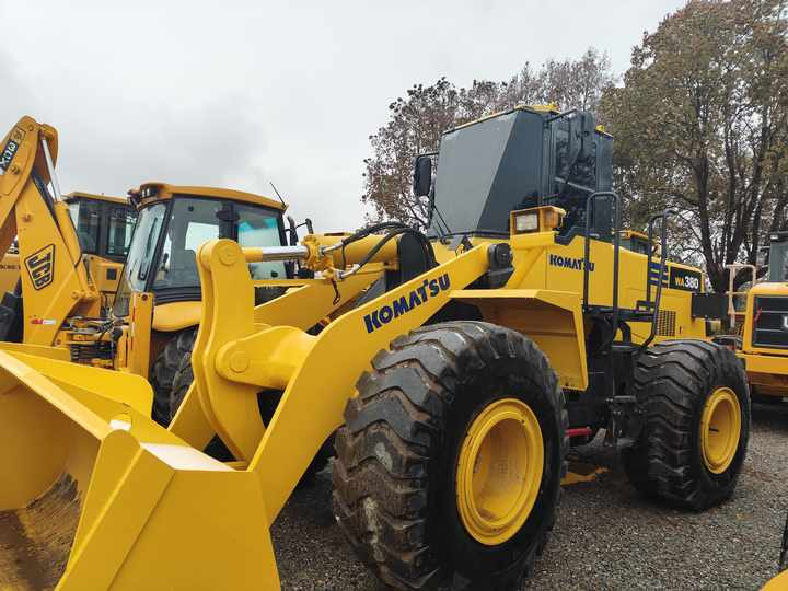 Used komatsu WA380-3 Wheel Loader Hot Sale Original Japan Brand Koamtsu Wheel Loader for Sale - Utovarivač točkaš: slika 5 Used komatsu WA380-3 Wheel Loader Hot Sale Original Japan Brand Koamtsu Wheel Loader for Sale - Utovarivač točkaš: slika 5