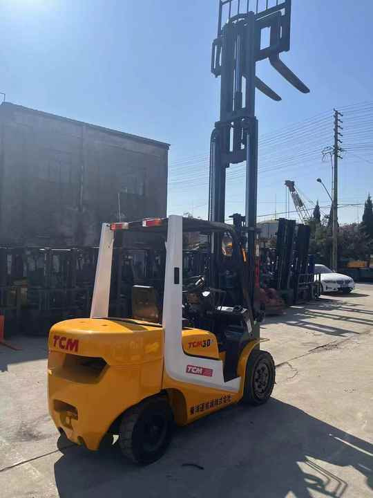 Very Good Condition and Cheap Price 3 Tonne TCM Forklift Run Performance TCM30 Forklift for Sale - Viljuškar: slika 2 Very Good Condition and Cheap Price 3 Tonne TCM Forklift Run Performance TCM30 Forklift for Sale - Viljuškar: slika 2