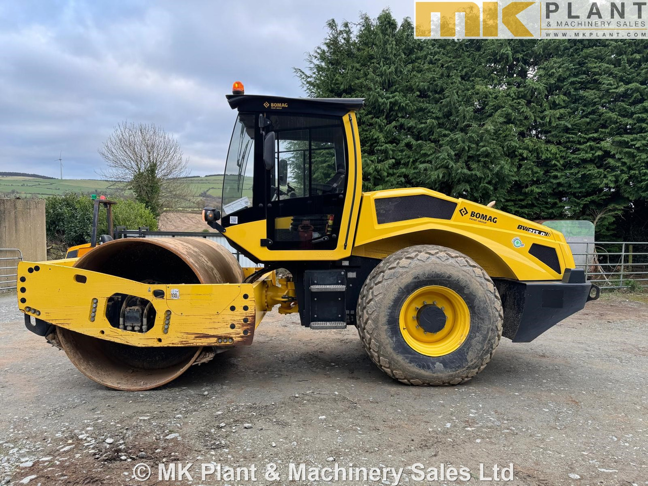 BOMAG BW213D-5 - Valjak: slika 1 BOMAG BW213D-5 - Valjak: slika 1