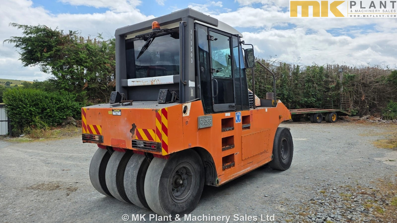 BOMAG BW24R (Stavostroj VP2400 / Ammann AP2400) - Pneumatski valjak: slika 3 BOMAG BW24R (Stavostroj VP2400 / Ammann AP2400) - Pneumatski valjak: slika 3