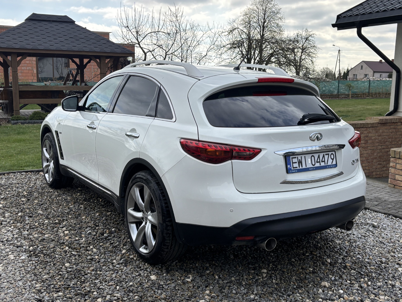 Infiniti QX70 FX30 Diesel V6 Euro6 - SUVSUV: slika 5 Infiniti QX70 FX30 Diesel V6 Euro6 - SUVSUV: slika 5