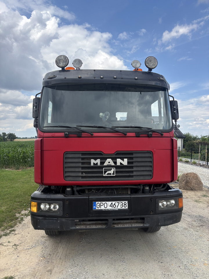 MAN F2000 27.464 6X4 - Kamion sa golom šasijom i zatvorenom kabinom: slika 2 MAN F2000 27.464 6X4 - Kamion sa golom šasijom i zatvorenom kabinom: slika 2