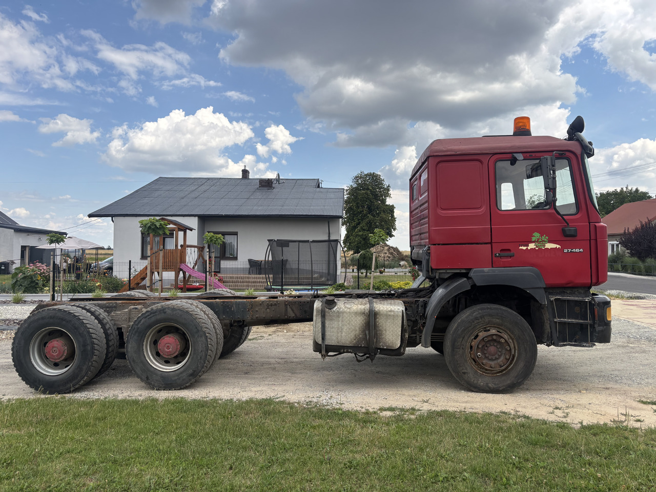 MAN F2000 27.464 6X4 - Kamion sa golom šasijom i zatvorenom kabinom: slika 5 MAN F2000 27.464 6X4 - Kamion sa golom šasijom i zatvorenom kabinom: slika 5