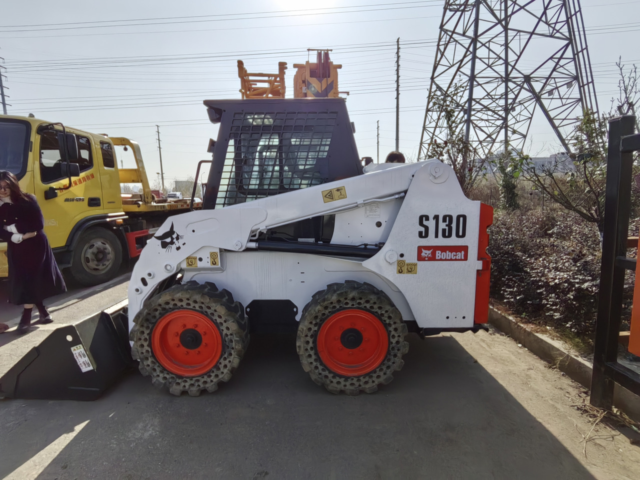 BOBCAT S130 - Mini utovarivač: slika 3 BOBCAT S130 - Mini utovarivač: slika 3
