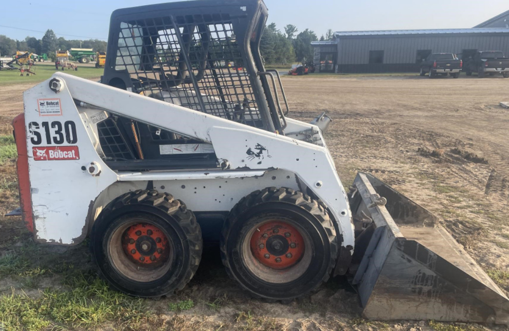 BOBCAT S130 - Mini utovarivač: slika 1 BOBCAT S130 - Mini utovarivač: slika 1