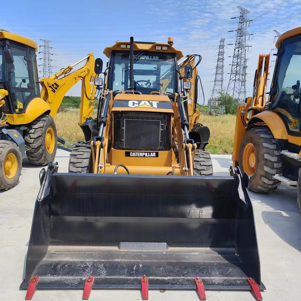 CATERPILLAR 420F - Bager utovarivač: slika 4 CATERPILLAR 420F - Bager utovarivač: slika 4