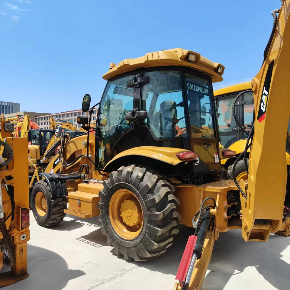 CATERPILLAR 420F - Bager utovarivač: slika 2 CATERPILLAR 420F - Bager utovarivač: slika 2