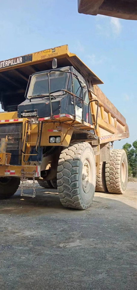 CATERPILLAR 773D - Istovarivač: slika 2 CATERPILLAR 773D - Istovarivač: slika 2