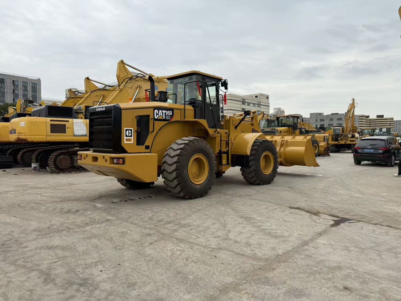 CATERPILLAR 950GC - Utovarivač točkaš: slika 4 CATERPILLAR 950GC - Utovarivač točkaš: slika 4