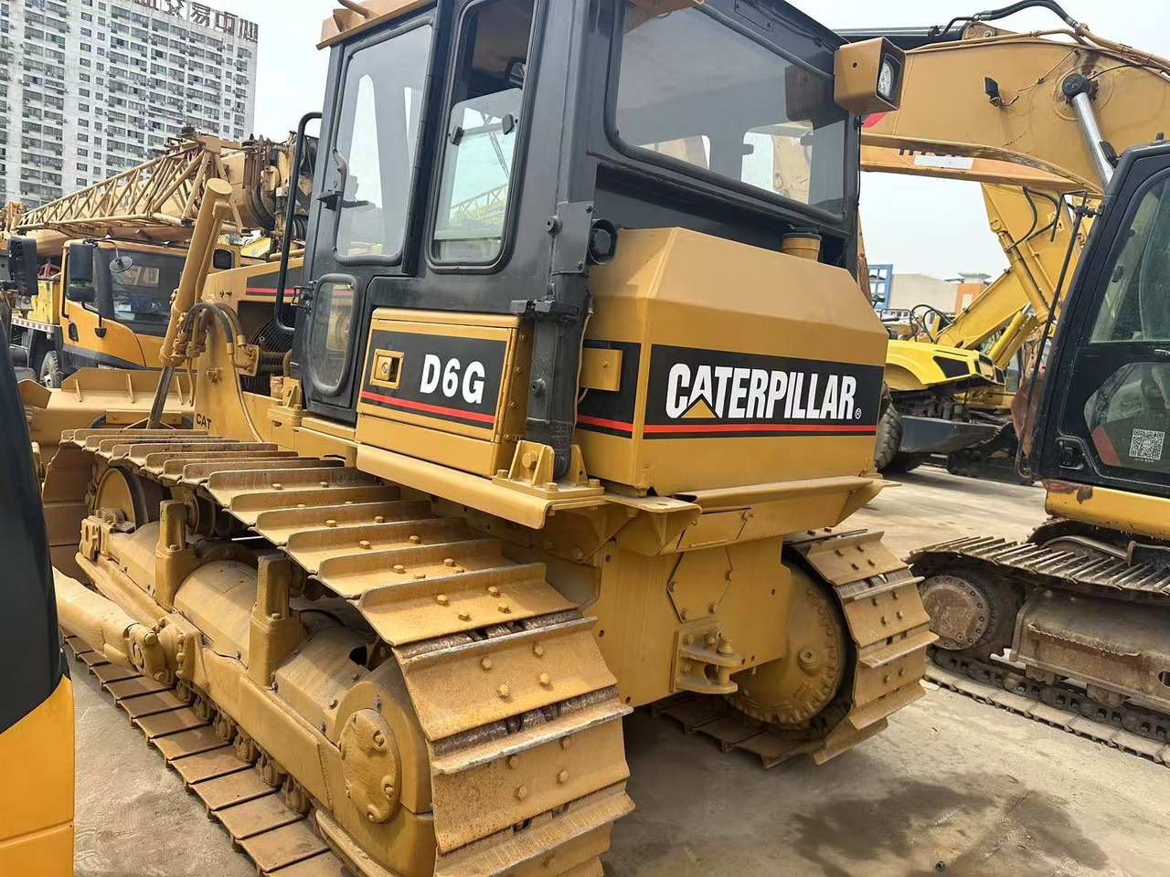 CATERPILLAR D6G - Buldožer: slika 2 CATERPILLAR D6G - Buldožer: slika 2