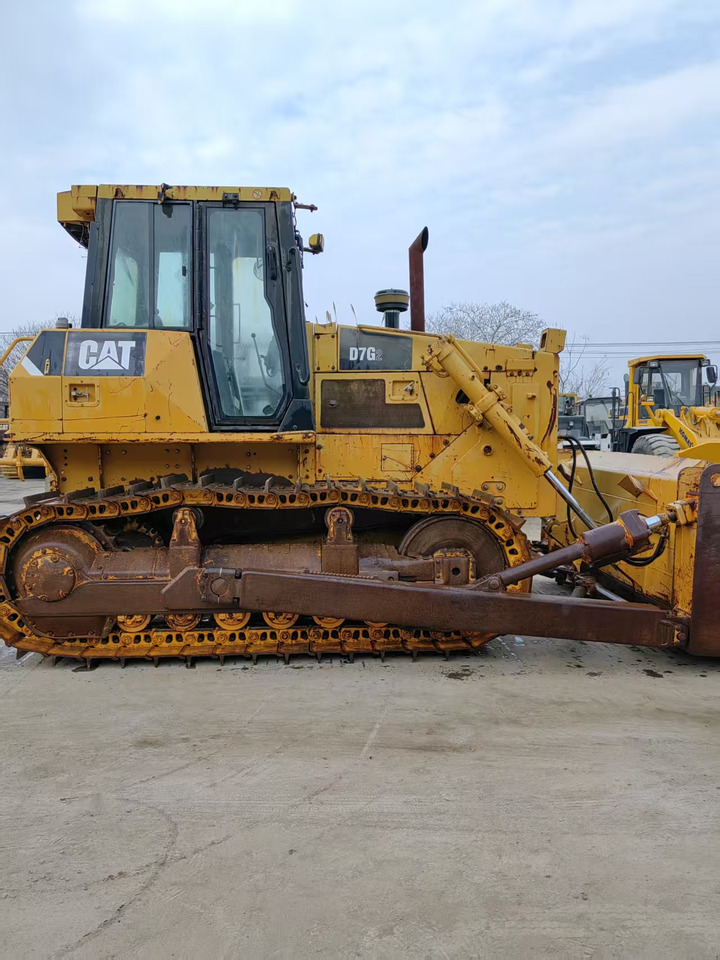 CATERPILLAR D7G2 - Buldožer: slika 1 CATERPILLAR D7G2 - Buldožer: slika 1