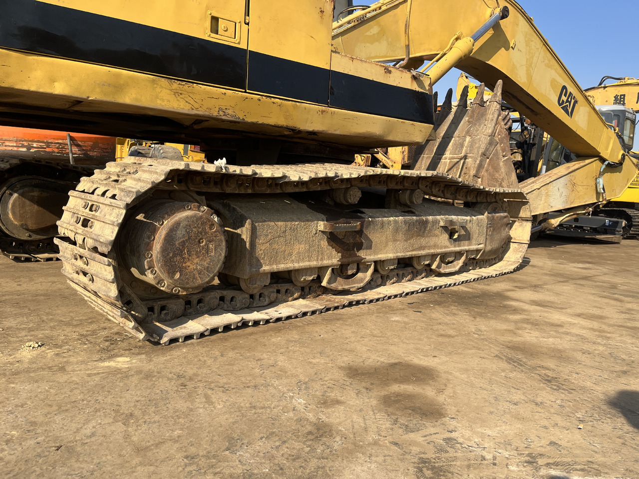 CATERPILLAR E200 - Bager guseničar: slika 4 CATERPILLAR E200 - Bager guseničar: slika 4