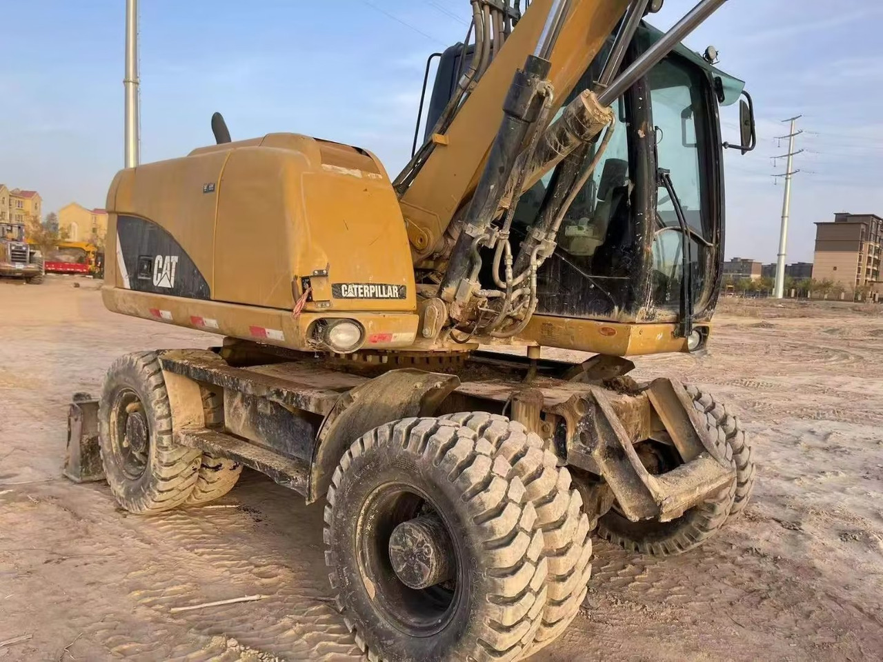 CATERPILLAR M315 - Bager točkaš: slika 4 CATERPILLAR M315 - Bager točkaš: slika 4