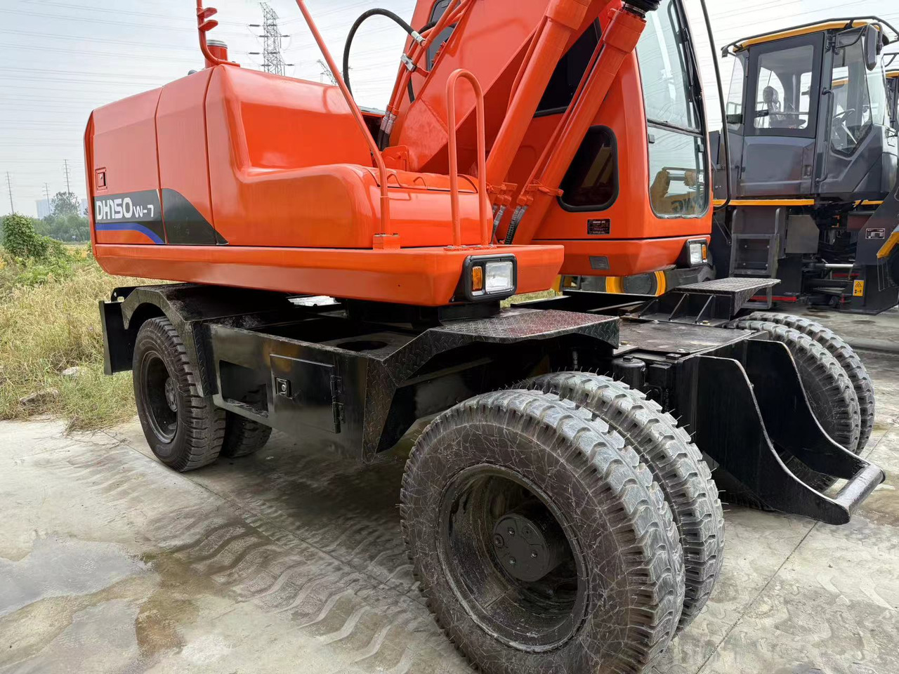 DOOSAN DH150W-7 - Bager točkaš: slika 4 DOOSAN DH150W-7 - Bager točkaš: slika 4