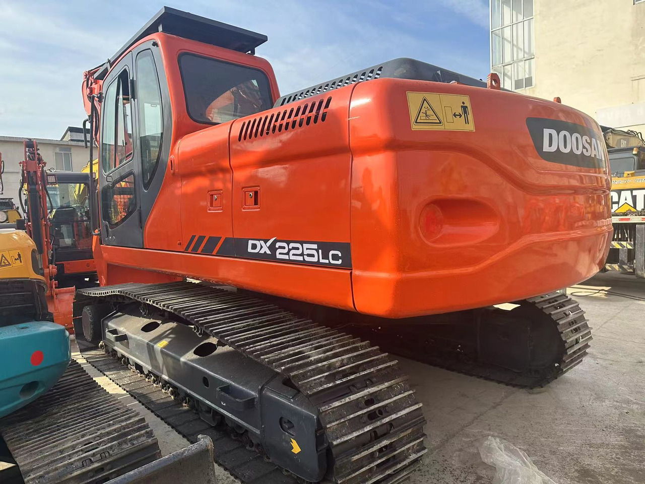 DOOSAN DX225LC - Bager guseničar: slika 2 DOOSAN DX225LC - Bager guseničar: slika 2