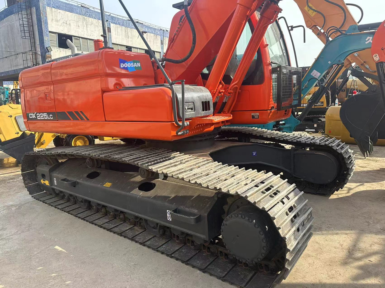 DOOSAN DX225LC - Bager guseničar: slika 3 DOOSAN DX225LC - Bager guseničar: slika 3