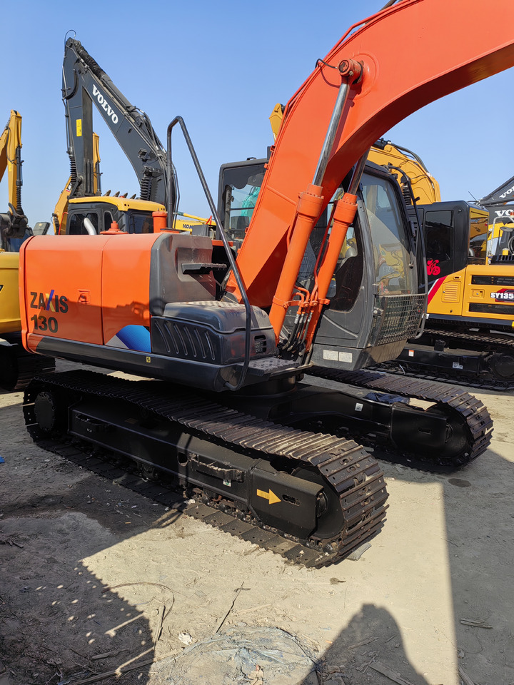 HITACHI ZX130 - Bager guseničar: slika 1 HITACHI ZX130 - Bager guseničar: slika 1