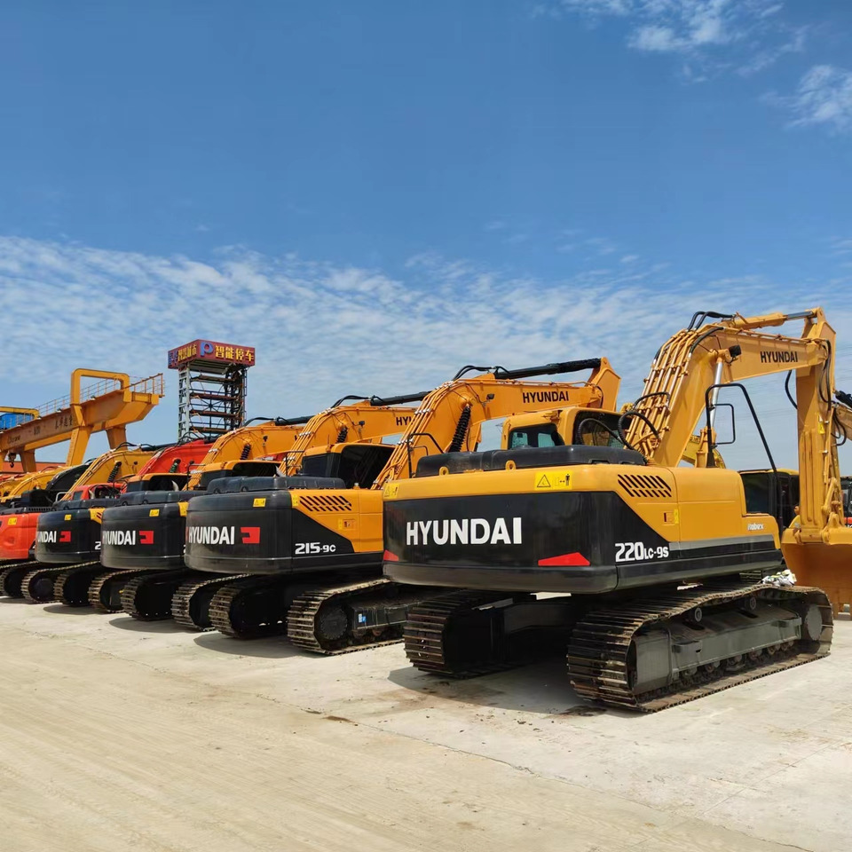 HYUNDAI R215-9T - Bager guseničar: slika 2 HYUNDAI R215-9T - Bager guseničar: slika 2