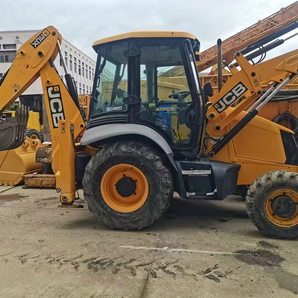 JCB 3CX - Bager utovarivač: slika 4 JCB 3CX - Bager utovarivač: slika 4