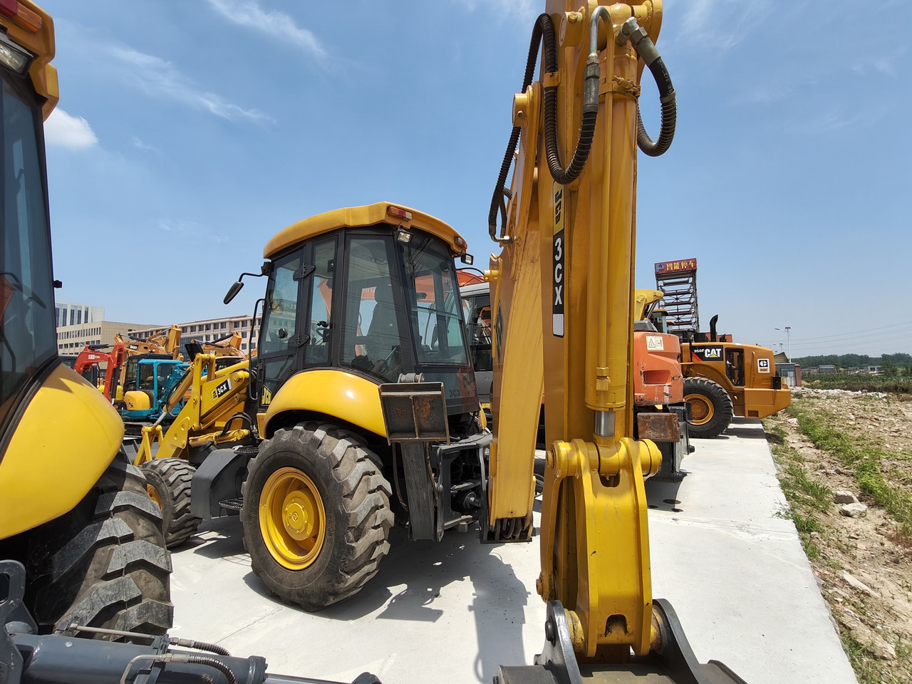 JCB 3CX - Bager utovarivač: slika 4 JCB 3CX - Bager utovarivač: slika 4