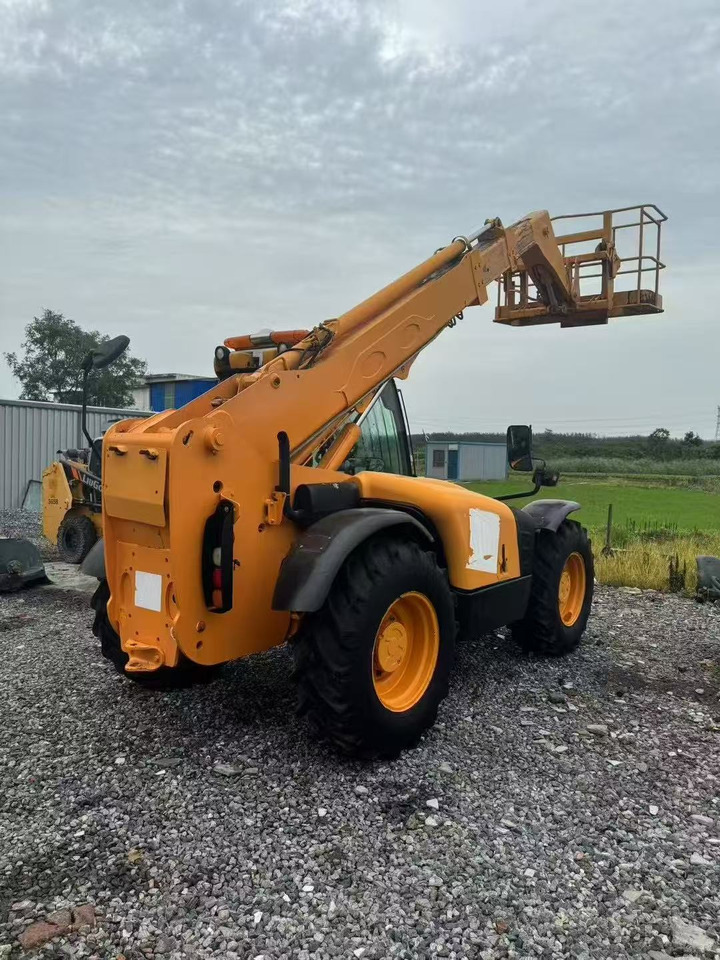 JCB 535 - Teleskopski upravljač: slika 1 JCB 535 - Teleskopski upravljač: slika 1