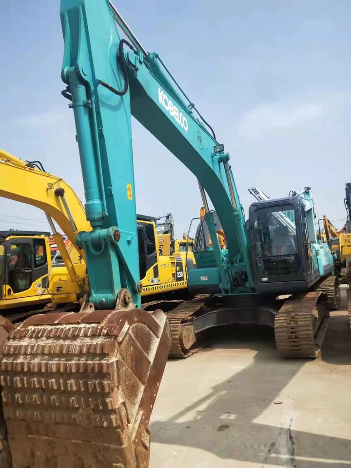 KOBELCO SK210-8 - Mini bager: slika 3 KOBELCO SK210-8 - Mini bager: slika 3