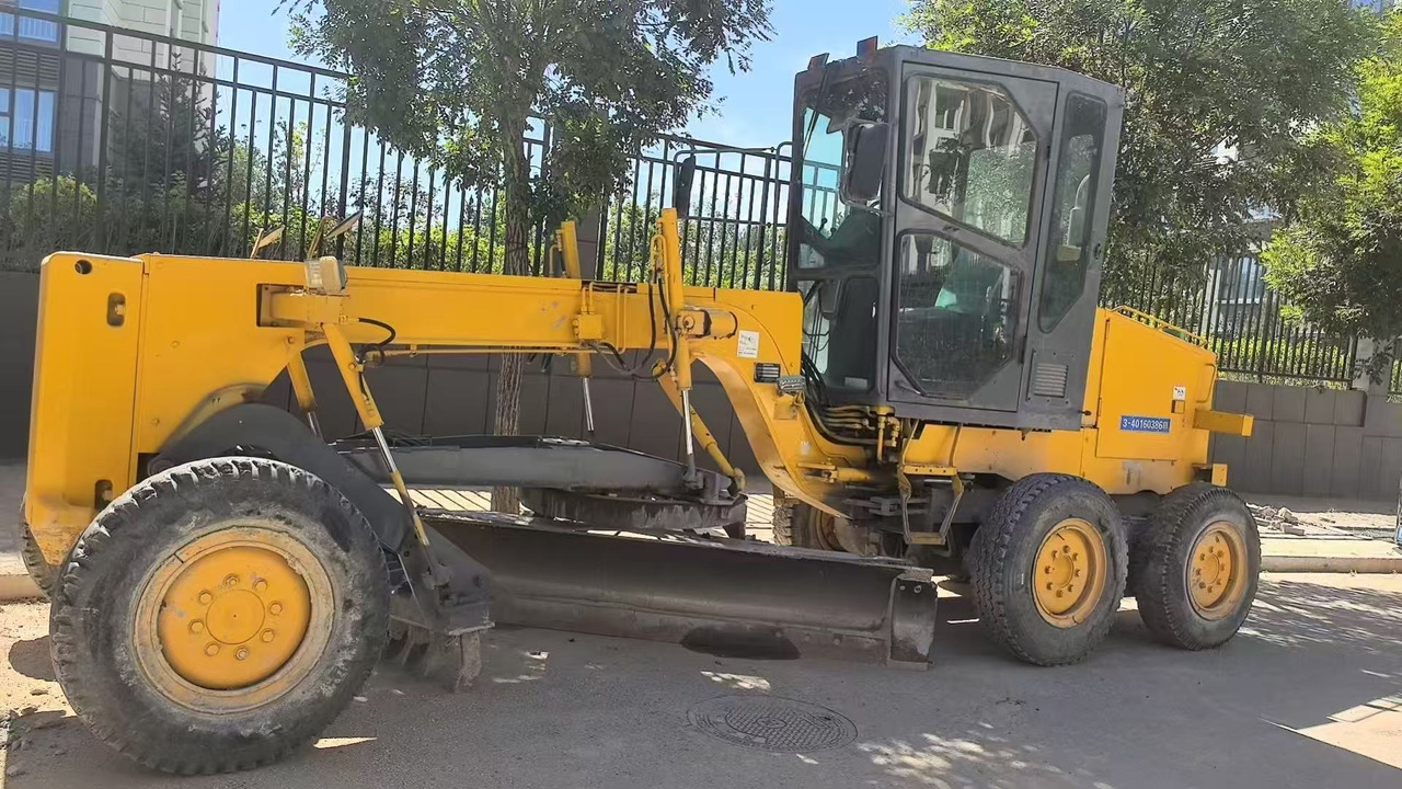 KOMATSU GD355 - Grejder: slika 1 KOMATSU GD355 - Grejder: slika 1