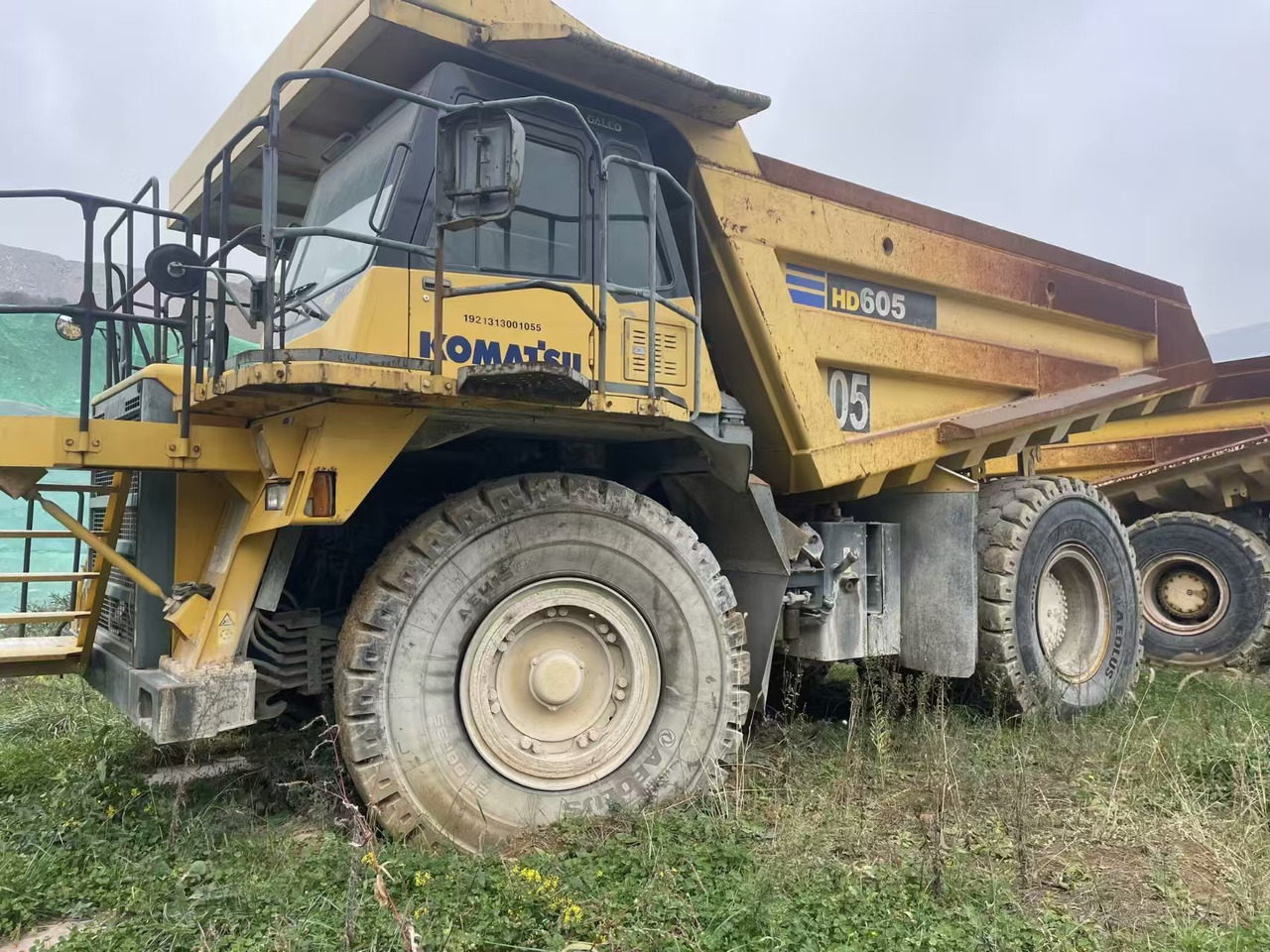 KOMATSU HD605 - Istovarivač: slika 1 KOMATSU HD605 - Istovarivač: slika 1