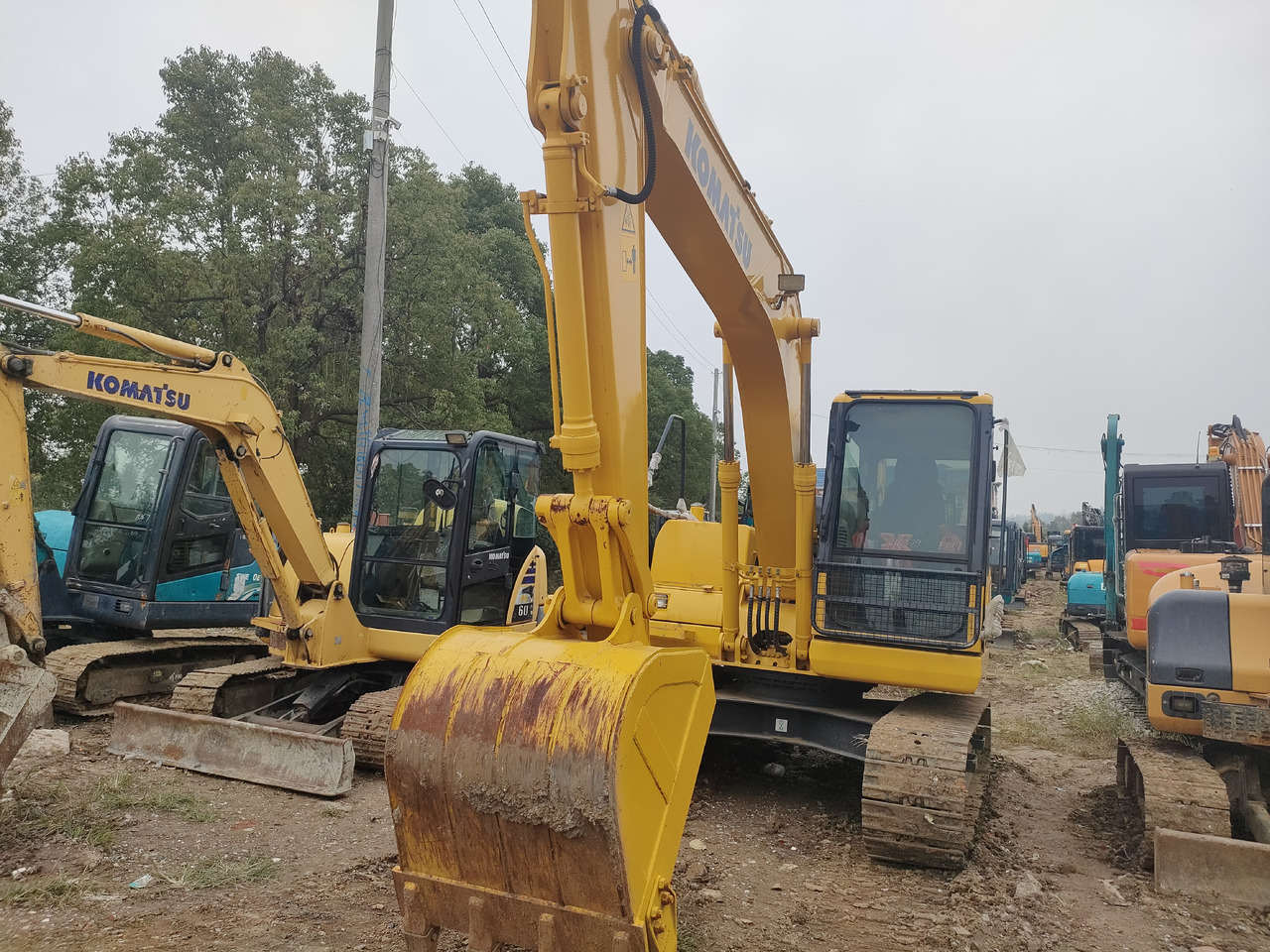 KOMATSU PC130-7 - Bager točkaš: slika 3 KOMATSU PC130-7 - Bager točkaš: slika 3