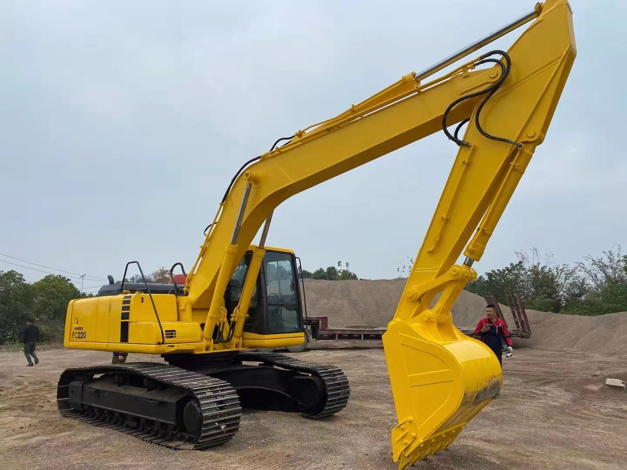KOMATSU PC220-6 - Bager guseničar: slika 4 KOMATSU PC220-6 - Bager guseničar: slika 4