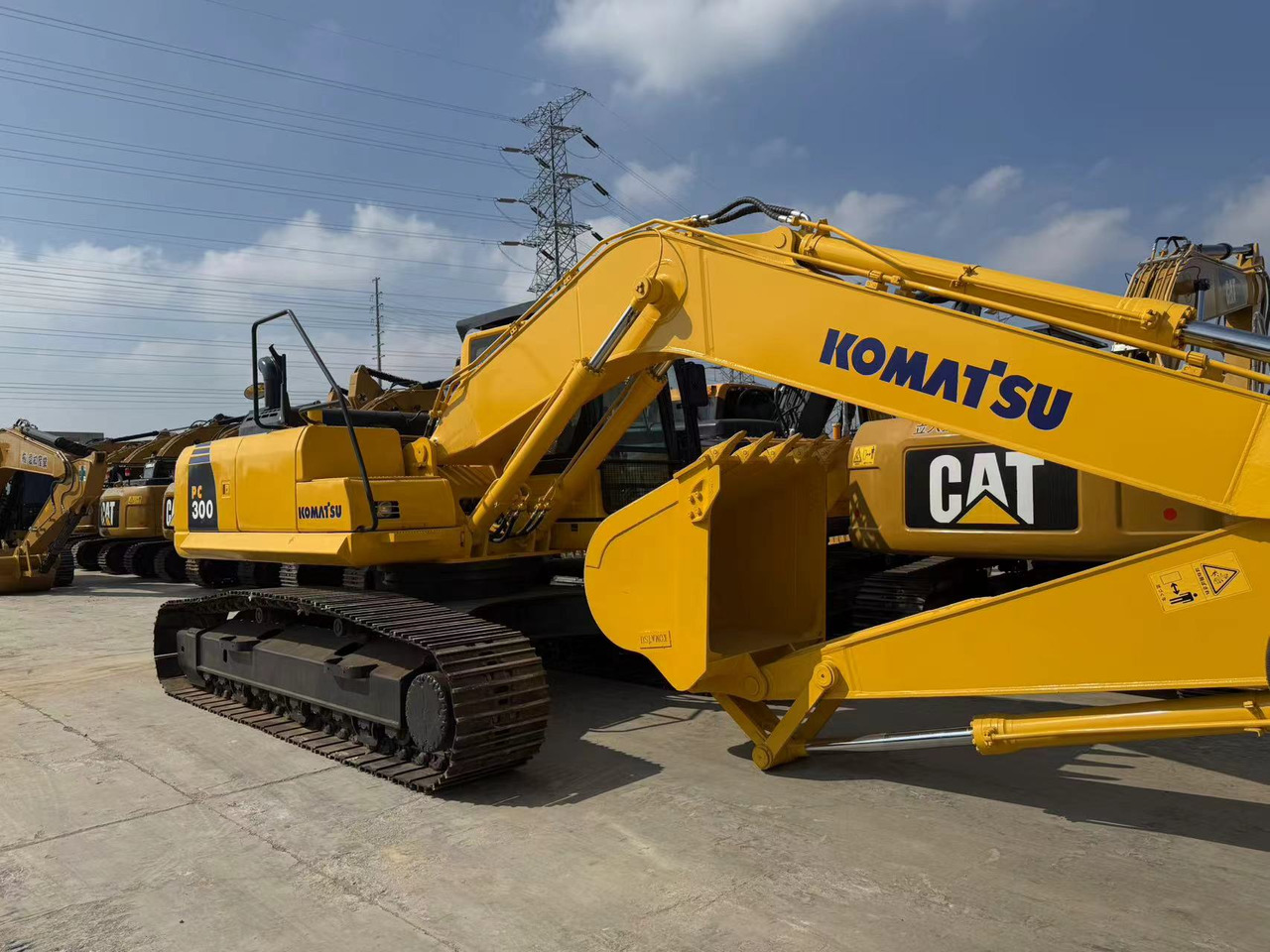 KOMATSU PC300-8 - Bager guseničar: slika 1 KOMATSU PC300-8 - Bager guseničar: slika 1