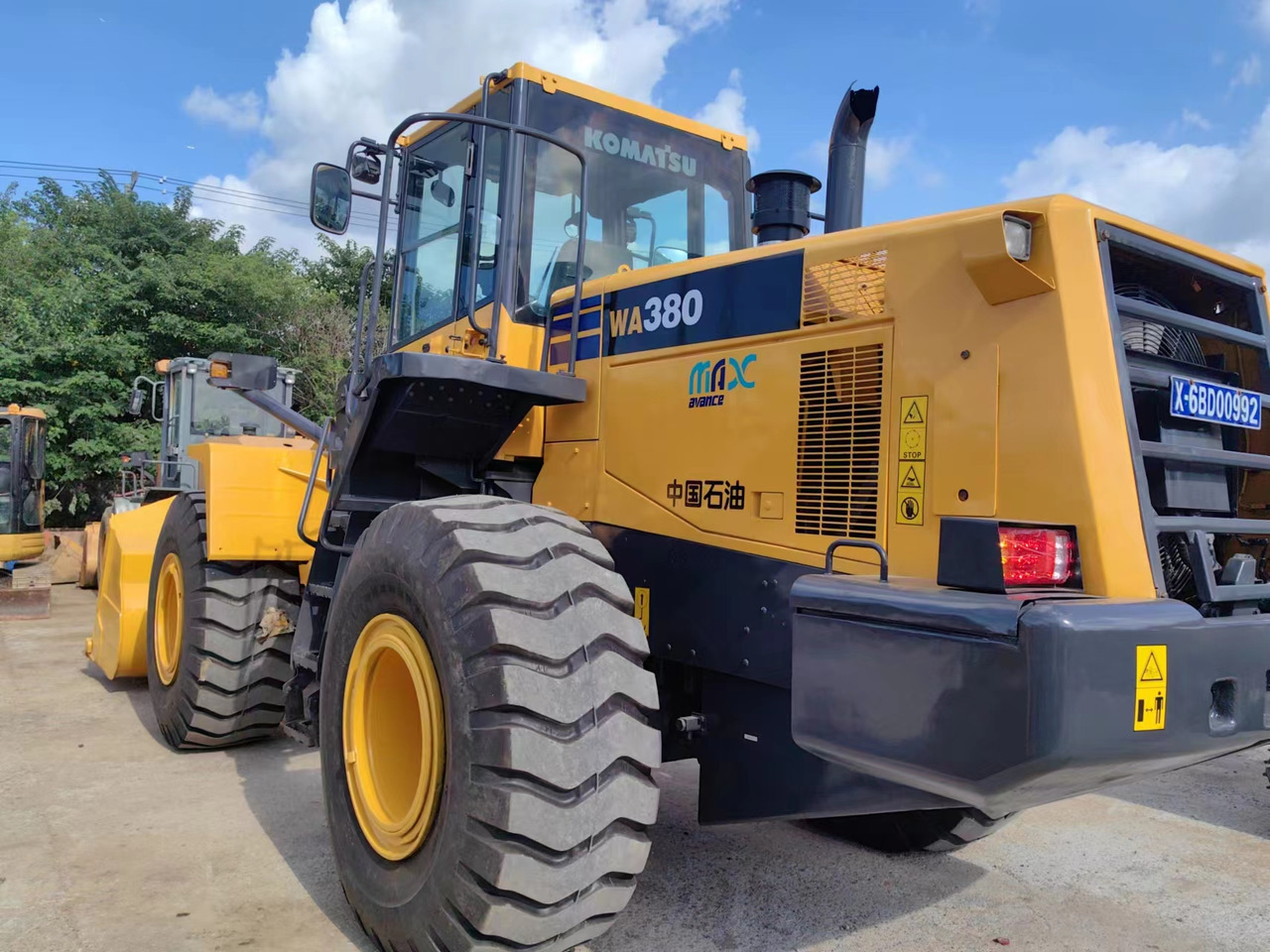 KOMATSU WA380-6 - Utovarivač točkaš: slika 2 KOMATSU WA380-6 - Utovarivač točkaš: slika 2