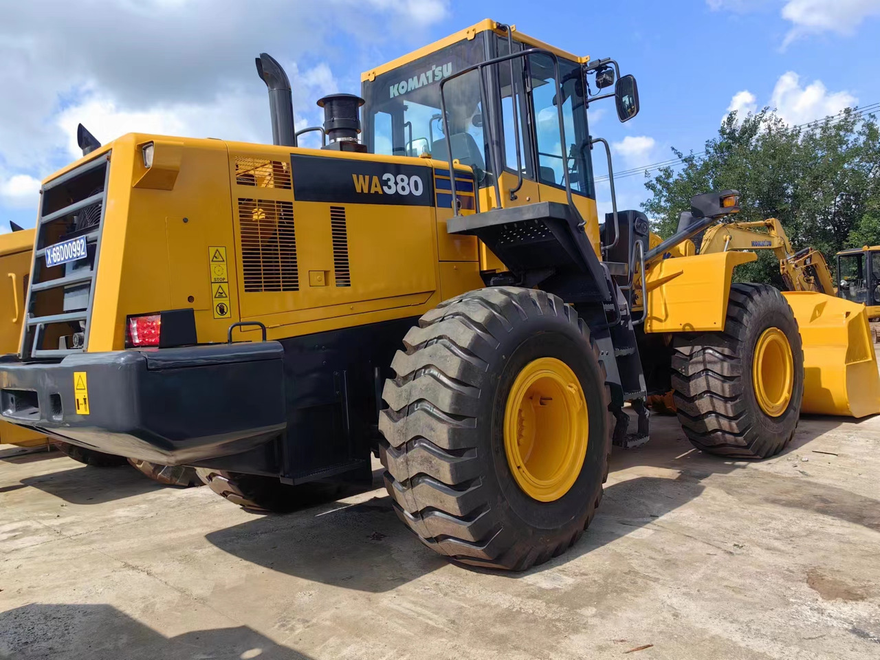 KOMATSU WA380-6 - Utovarivač točkaš: slika 4 KOMATSU WA380-6 - Utovarivač točkaš: slika 4