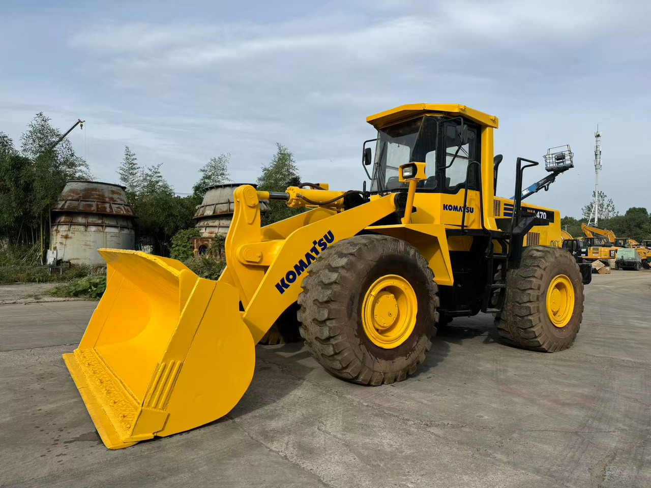 KOMATSU WA470-3 - Utovarivač točkaš: slika 2 KOMATSU WA470-3 - Utovarivač točkaš: slika 2