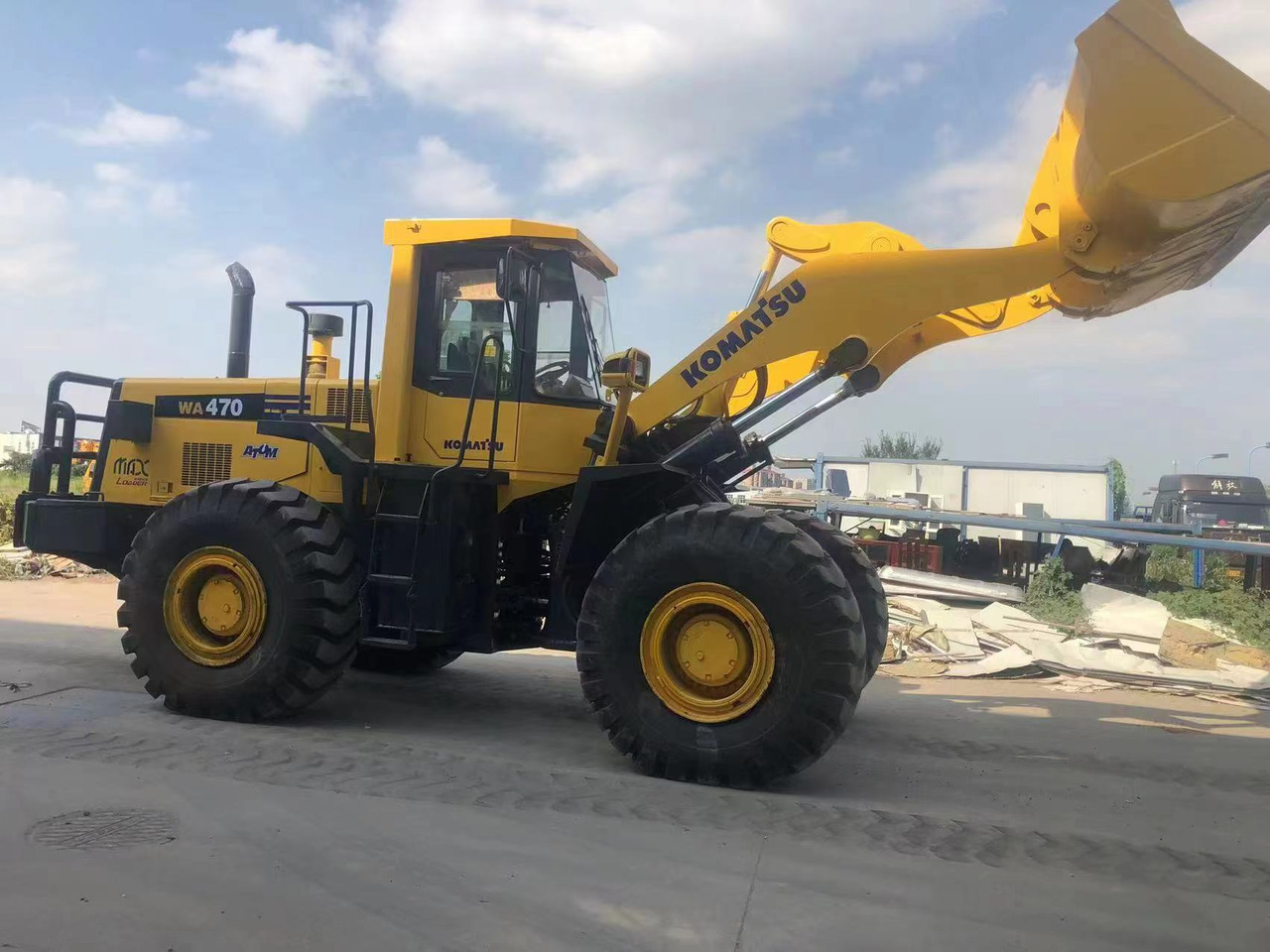 KOMATSU WA470-3 - Utovarivač točkaš: slika 4 KOMATSU WA470-3 - Utovarivač točkaš: slika 4