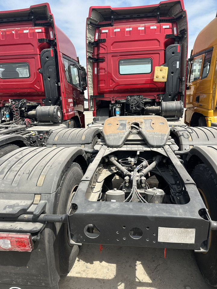 SHACMAN X5000 6x4 - Tegljač: slika 3 SHACMAN X5000 6x4 - Tegljač: slika 3