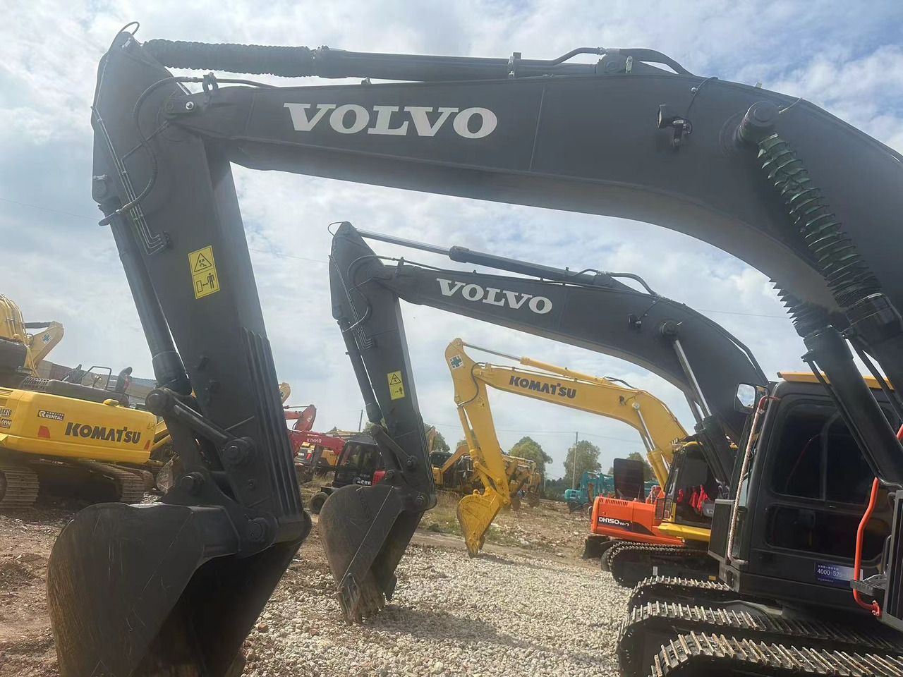 VOLVO EC240 - Bager guseničar: slika 4 VOLVO EC240 - Bager guseničar: slika 4