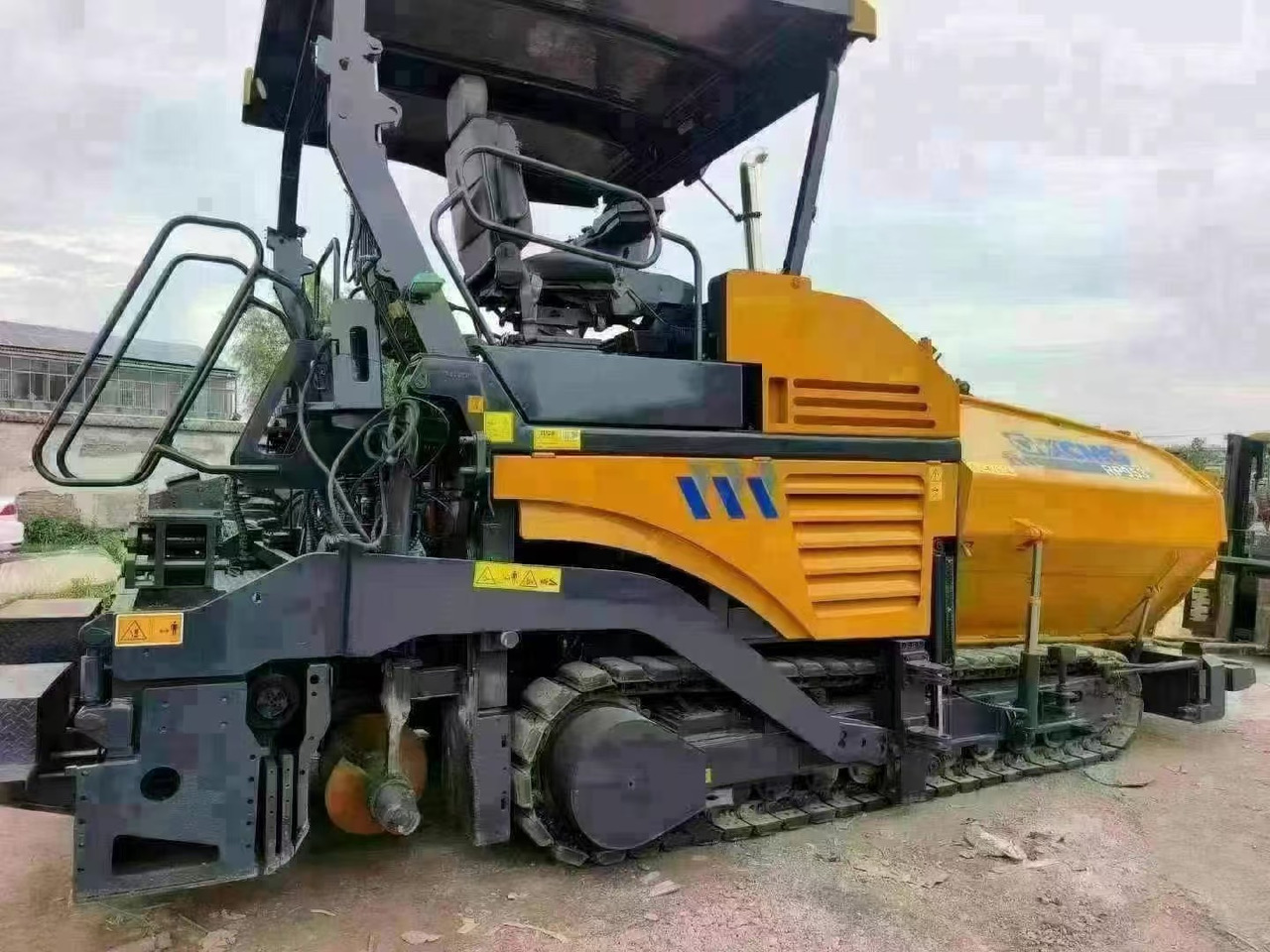 XCMG RP953 - Asfaltni finišer: slika 4 XCMG RP953 - Asfaltni finišer: slika 4