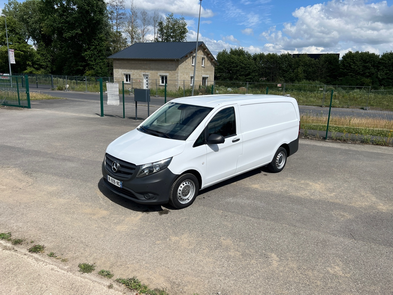 MERCEDES-BENZ VITO 109 Fourgon 1.6 BlueTEC Long Utilitaire - Furgon: slika 1 MERCEDES-BENZ VITO 109 Fourgon 1.6 BlueTEC Long Utilitaire - Furgon: slika 1